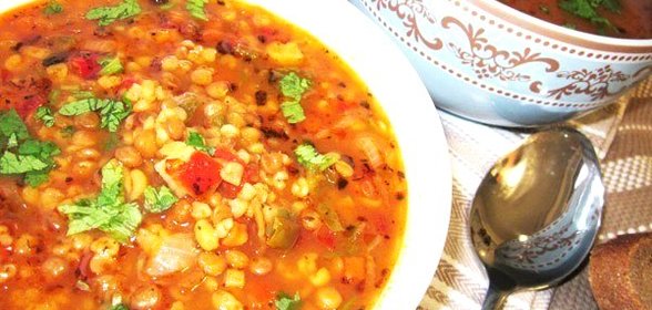 Турецкий суп с булгуром и красной чечевицей