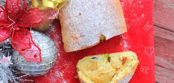 Штоллен с сухофруктами и марципаном