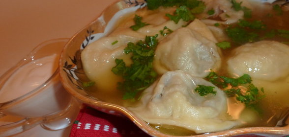 Чучвара шурпа или бульон с пельменями по-узбекски