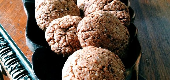 Марокканское печенье гхуриба с кунжутом