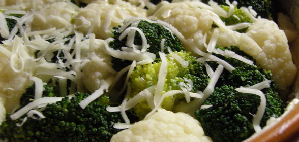 Цветная капуста и брокколи в соусе Бешамель
