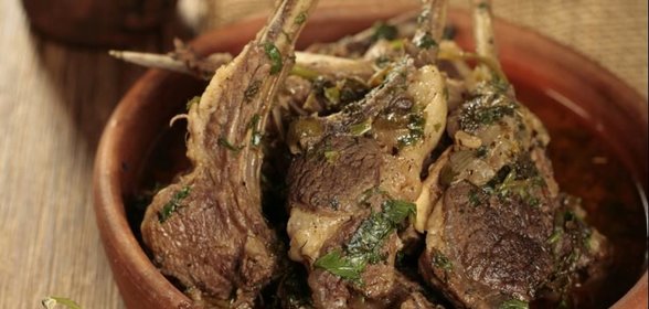 Баранина с тархуном и ткемали (Чакапули)