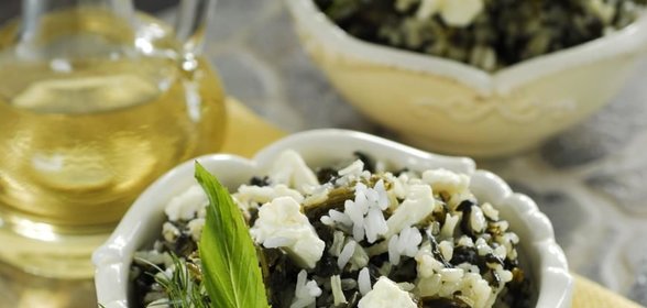 Спанакоризо - рис со шпинатом и зеленью