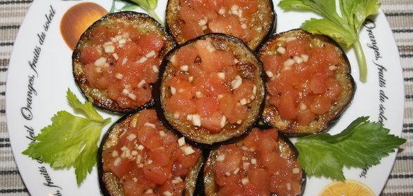 Шарлотка яблочная