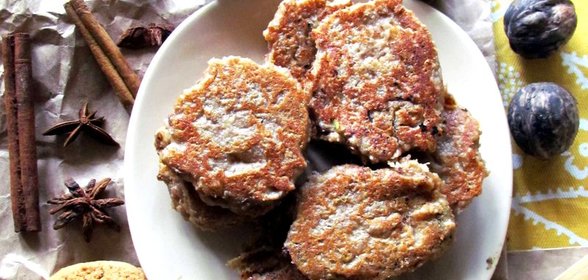 Заварные оладьи с грушей и орехами