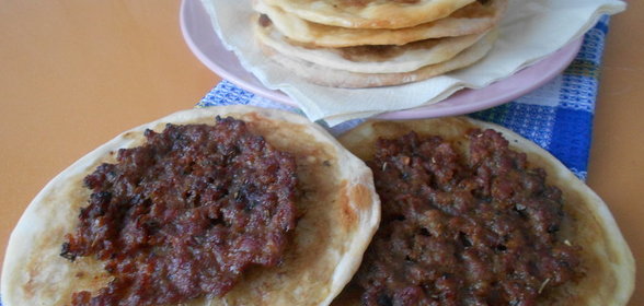 Ламаджо или армянская пицца