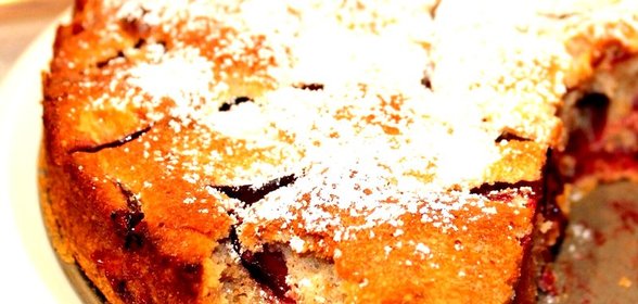 Орехово–сливовый пирог