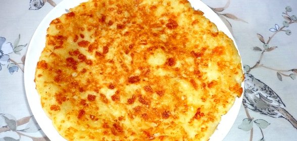 Лепешка из сулугуни жареная