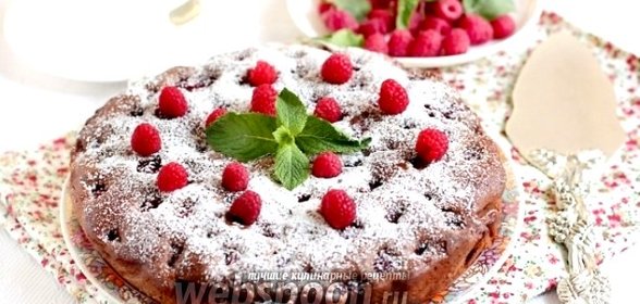 Шоколадно-малиновый пирог