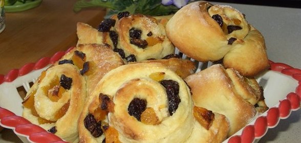 Английские булочки с фруктами