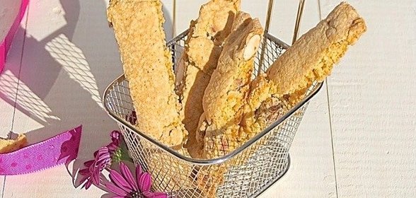 Миндальное печенье с бобами тонка