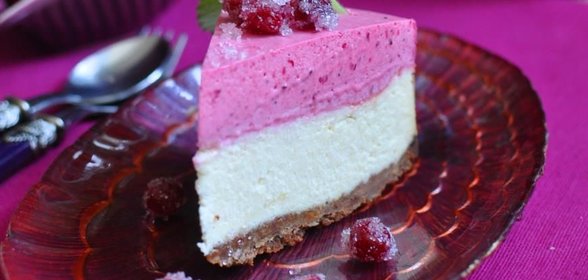 Чизкейк с клюквенным муссом