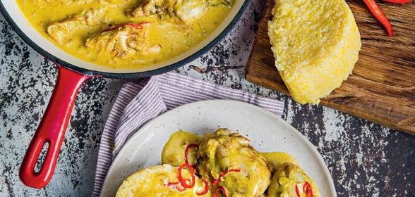 Гедлибже – цыпленок в сметанном соусе, с кукурузной и пшенной «пастой»