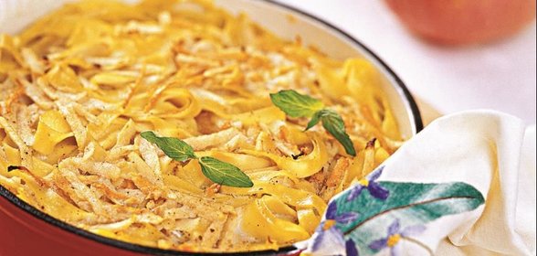 Запеканка из лапши с морковью и яблоками