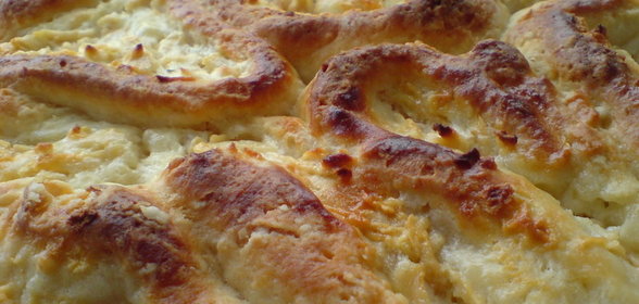 Пирог творожный с яблоками