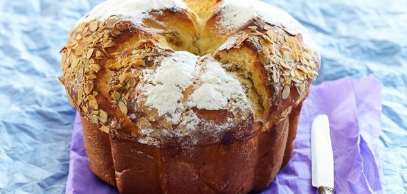 Болгарский козунак