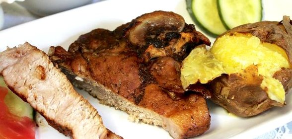 Антрекот из свинины в соусе ткемали