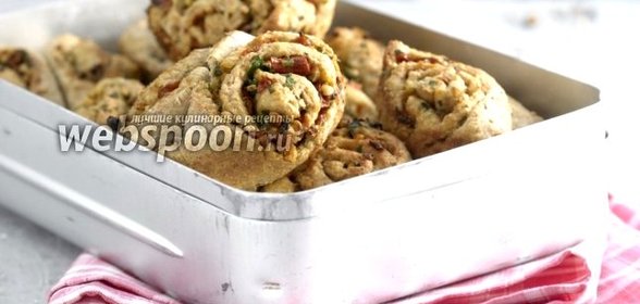 Пряный хлеб с помидорами