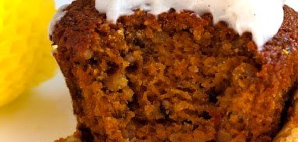 Морковные кексы с творожно-кокосовым кремом