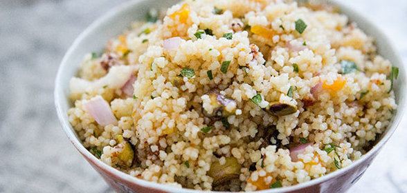 Кускус с фисташками и курагой