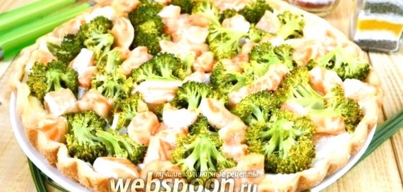 Пирог из форели и брокколи