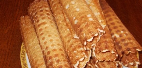 Пицца с салями и грибами