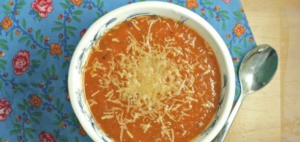 Суп из томатного сока с сыром