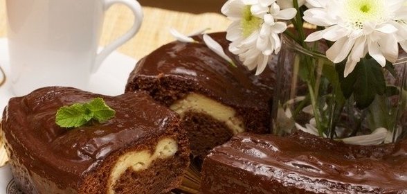 Шоколадно-творожный кекс