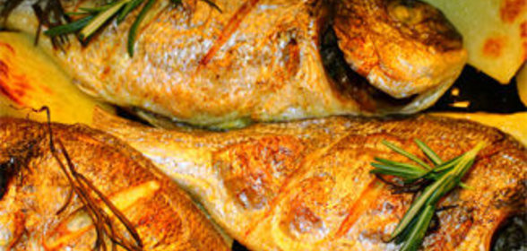 Дорада, маринованная в мятном соусе