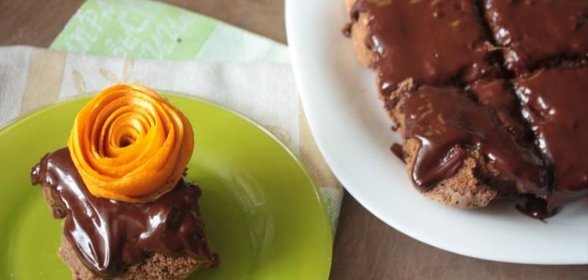 Шоколадная шарлотка с апельсинами