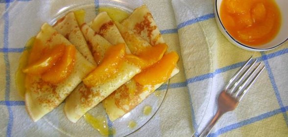 Апельсиновые блинчики с апельсиновым соусом