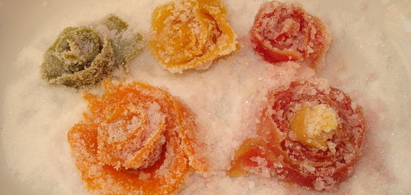 Розы для украшения тортов