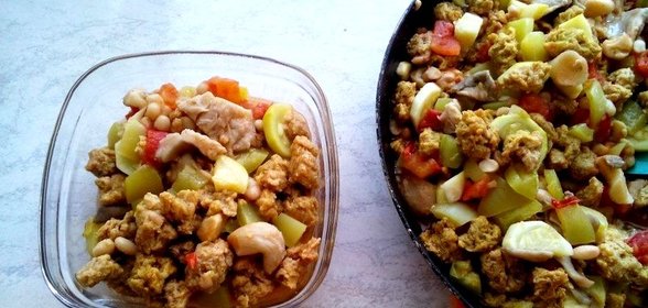 Соевое мясо с овощами