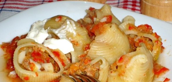 Говядина с кабачками и помидорами
