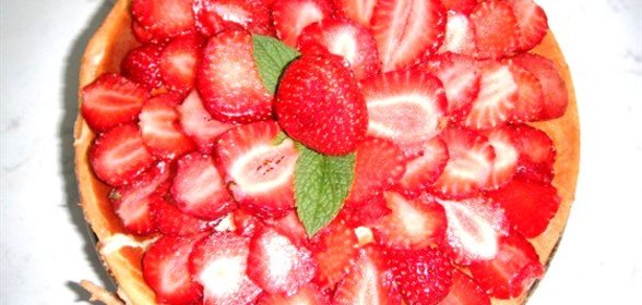 Чизкейк с клубникой и белым шоколадом