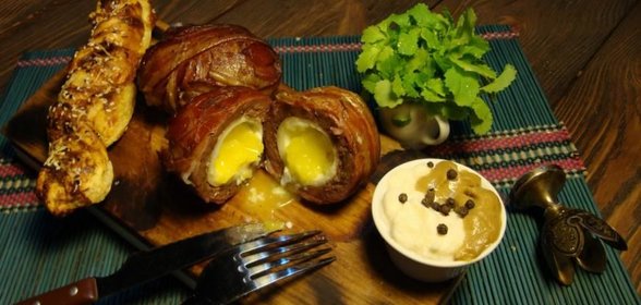 Хрустящие твистеры с беконом