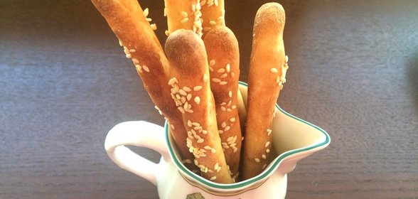 Гриссини с кунжутом