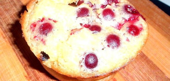 Маффины с брусникой