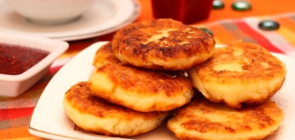 Творожно–яблочные блины с корицей