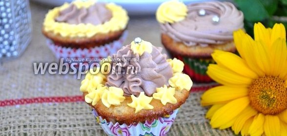 Мини-капкейки миндальные с шоколадным кремом