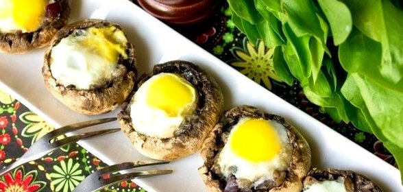 Перепелиные яйца в шампиньонах в микроволновке