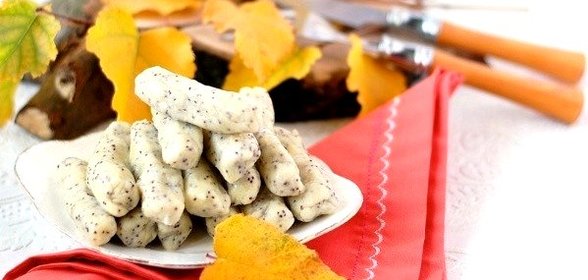 Картофельно-маковые палочки