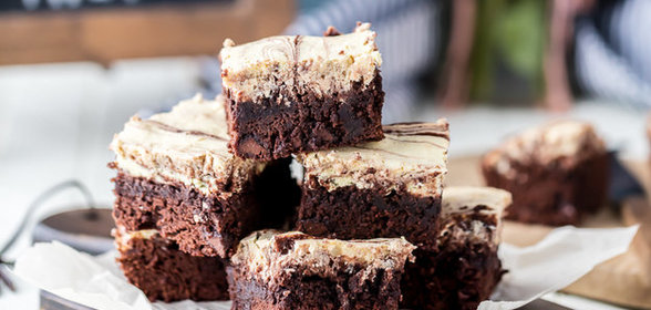 Брауни с карамельной начинкой