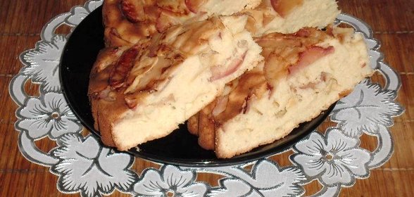 Шарлотка яблочная