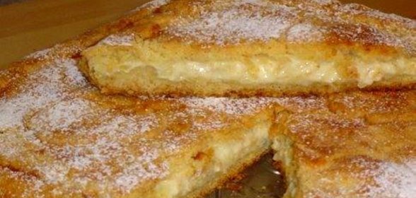 Пирог сладкий с творогом