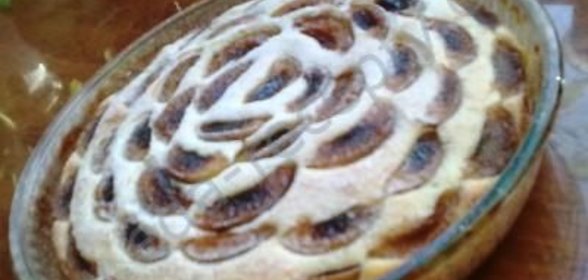 Творожно-сливовый пирог