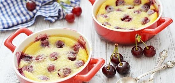 Клафути с вишней