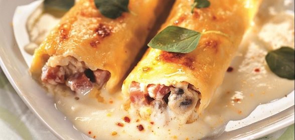 Каннеллони с цыпленком и ветчиной