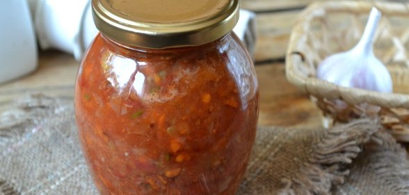 Аджика с морковью и помидорами