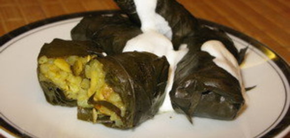 Долма вегетарианская с рисом и тыквенными семечками